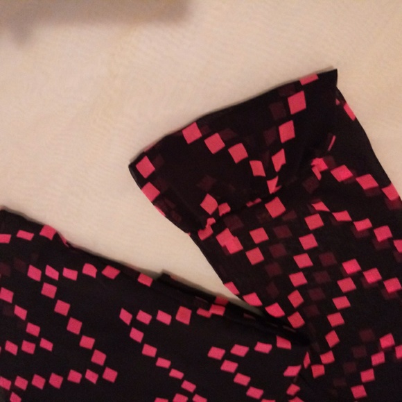 PINKBLUSH BRAND DRESS - Picture 6 of 8